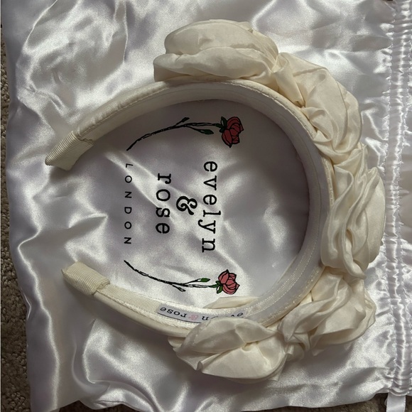 Bridal hairband - Picture 5 of 5